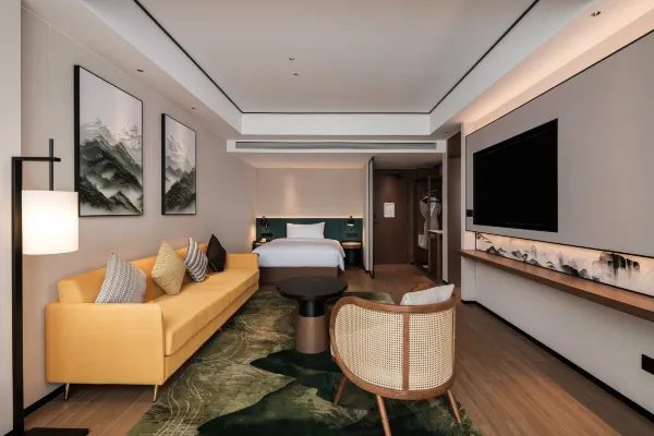 Spacious contemporary suite at Hilton Garden Inn Zhangjiajie