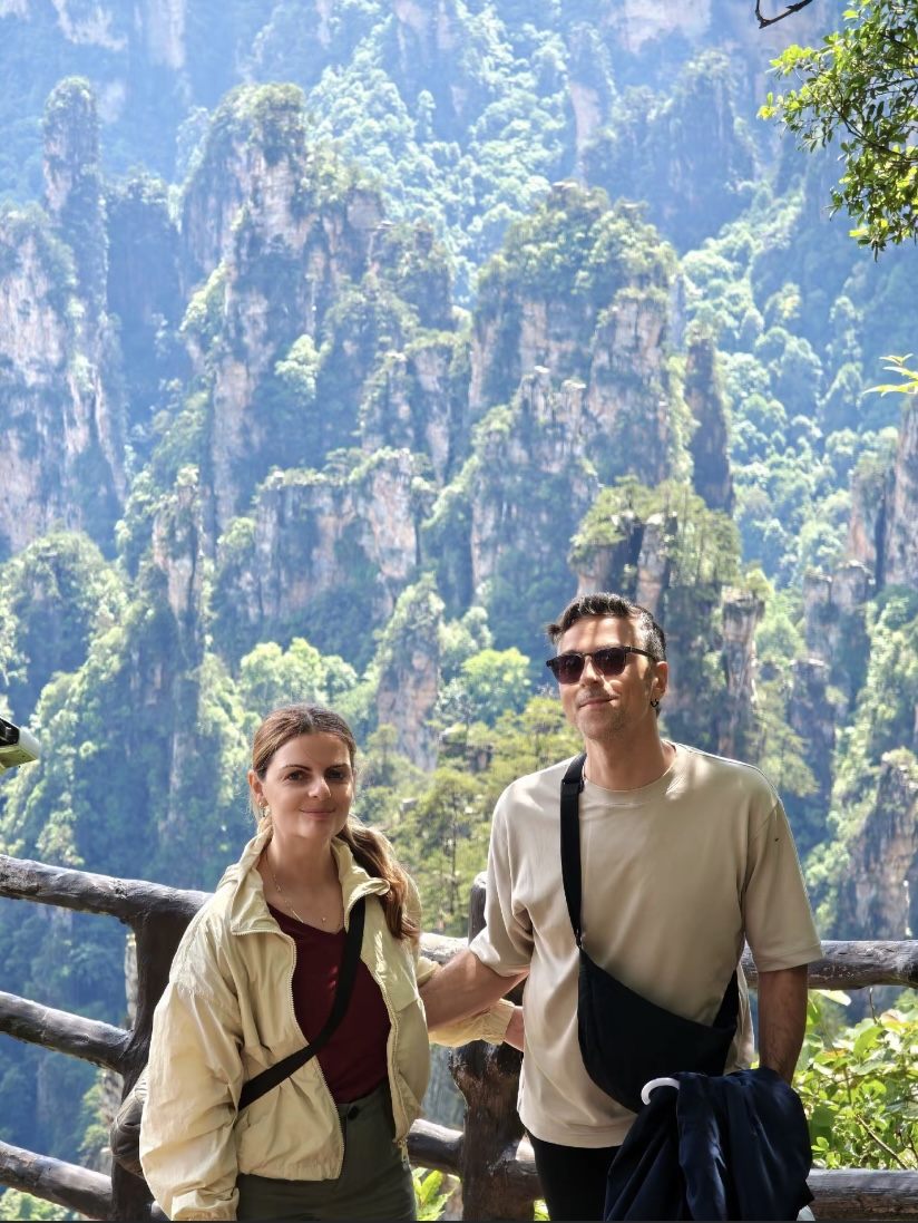 A couple at the Avatar floating peaks in Zhangjiajie on a private honeymoon tour